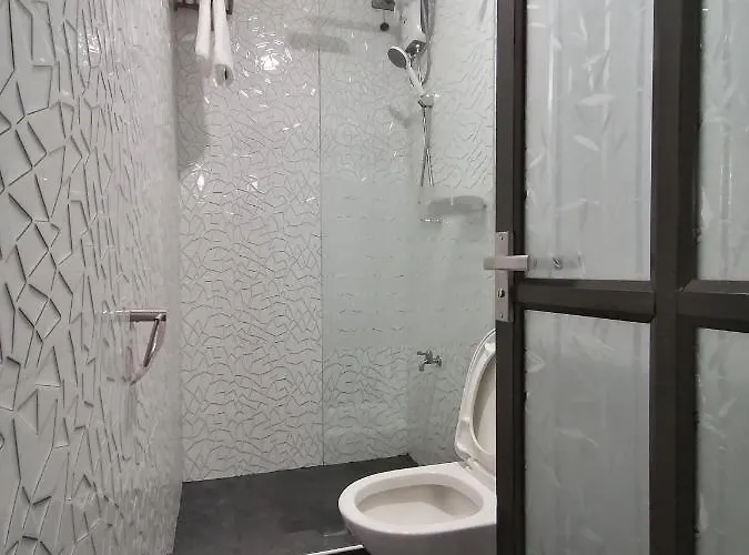 Apartamento Spacious & Cozy 1-bedroom Apartment, Sleeps 2-4 *