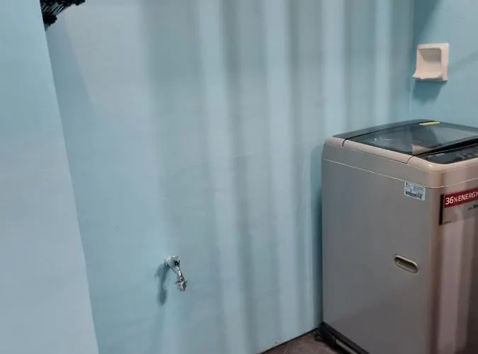 Spacious & Cozy 1-bedroom Apartment, Sleeps 2-4 * Manila