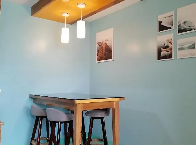 Spacious & Cozy 1-bedroom Apartment, Sleeps 2-4 Apartamento